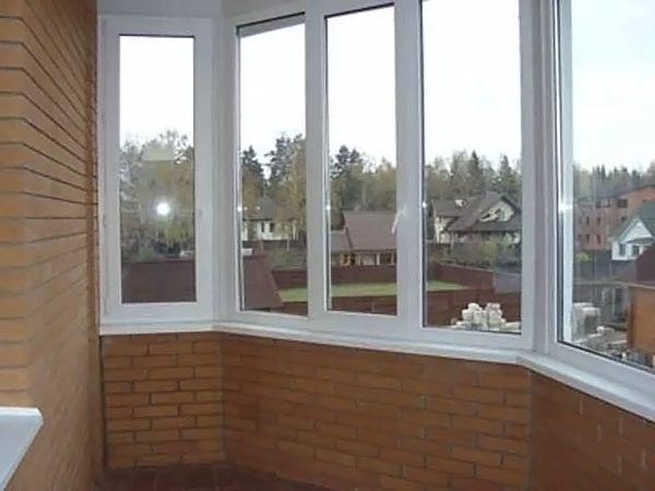 Остекления балкона в частном доме, коттедже и даче Можайск