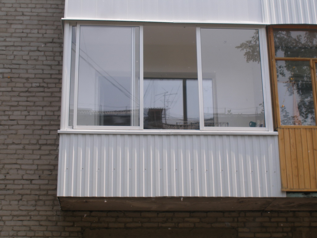 Установка пластиковых окон на балконе: остекление лоджии Можайск