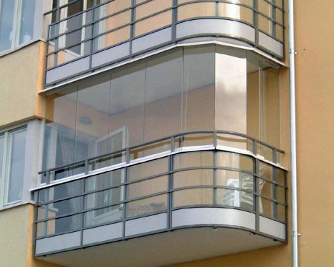Сплошное безрамное остекление балкона без рам Можайск